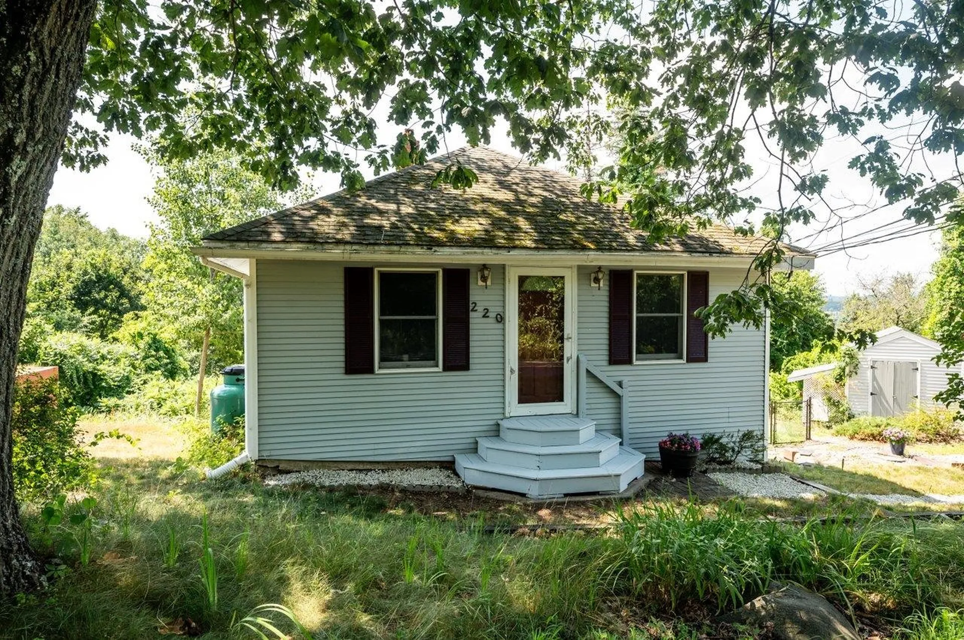 220 Chester Road Auburn NH 03032
