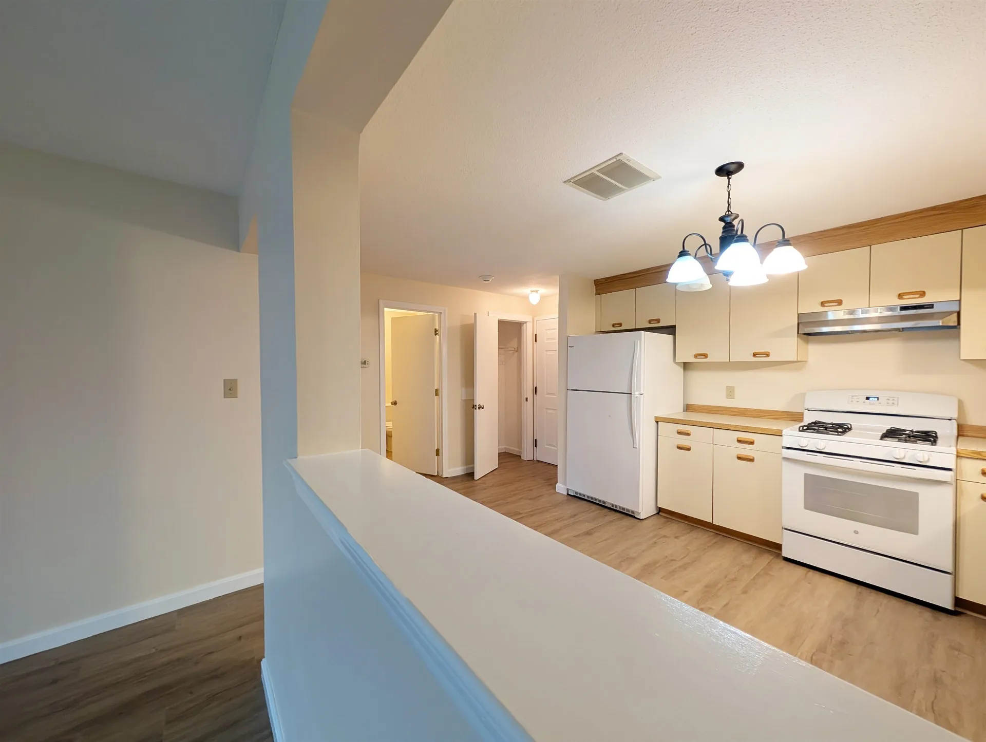 3 Roedean Drive Nashua NH 03063