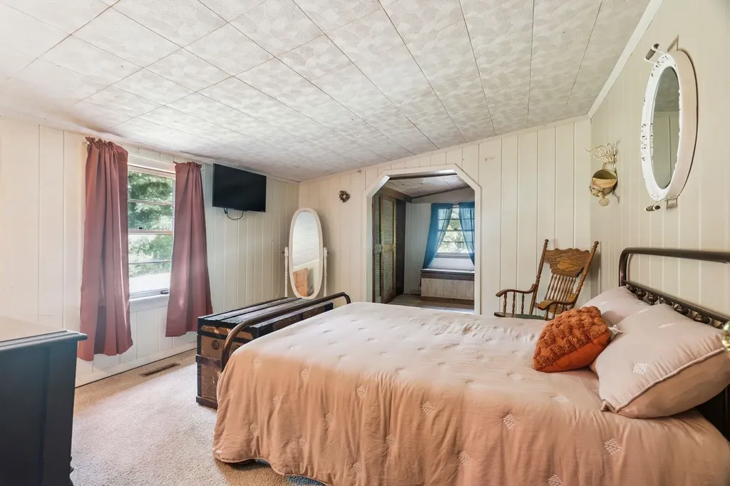 577 North Road Sutton NH 03260