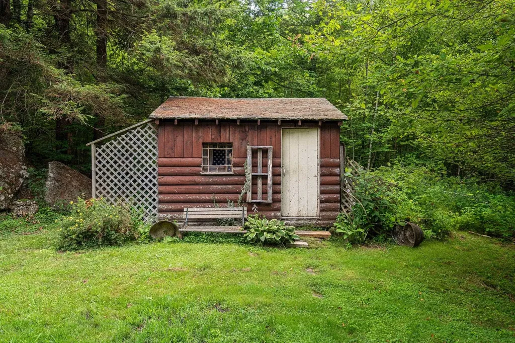 577 North Road Sutton NH 03260
