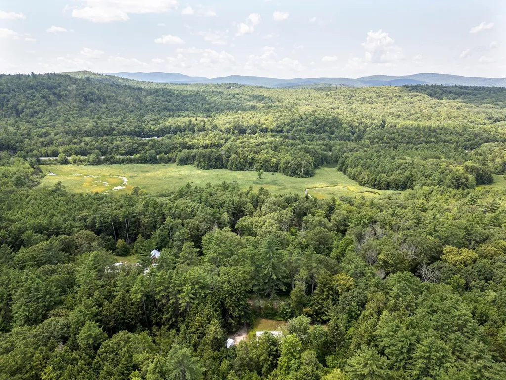 577 North Road Sutton NH 03260