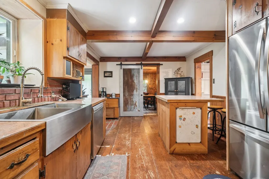 577 North Road Sutton NH 03260