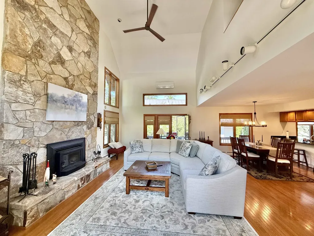 10 Middle Ridge Road Winhall VT 05340