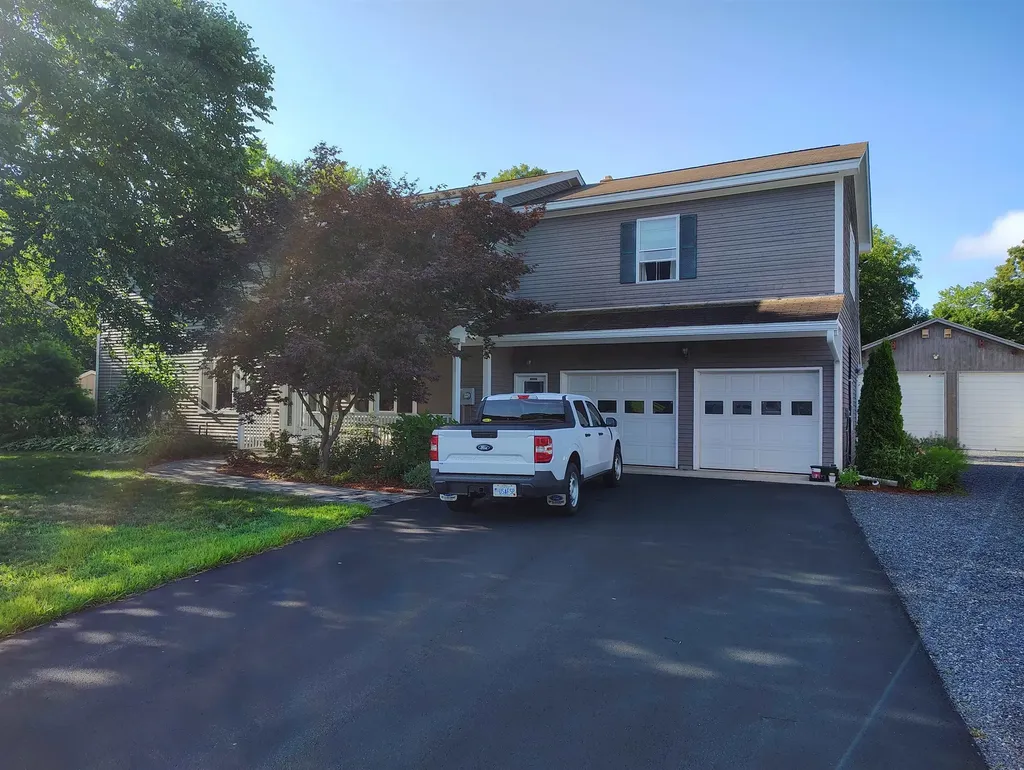 11 Bracket Circle Charlestown NH 03603