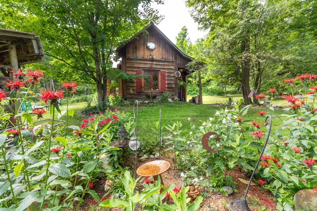 437 Phillips Road Glover VT 05875