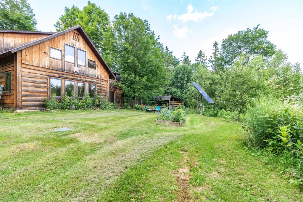 437 Phillips Road Glover VT 05875