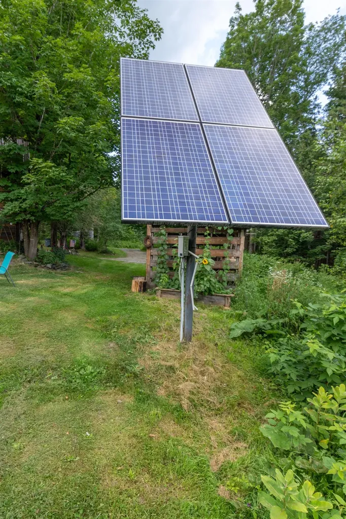 437 Phillips Road Glover VT 05875