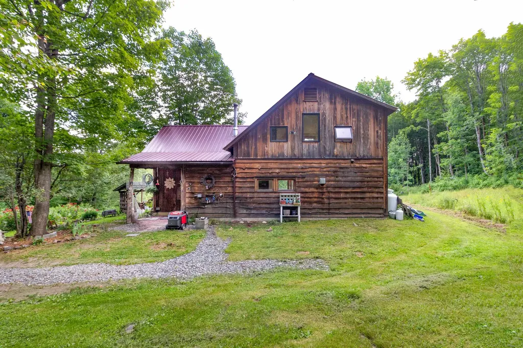 437 Phillips Road Glover VT 05875