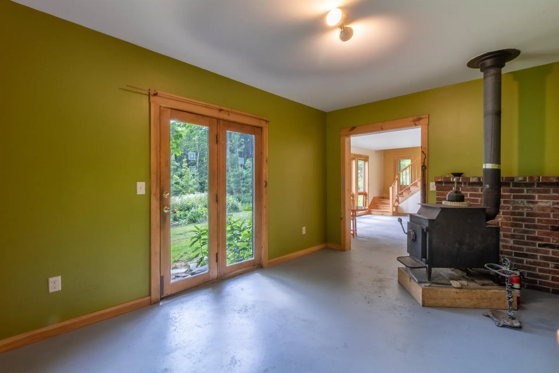 437 Phillips Road Glover VT 05875
