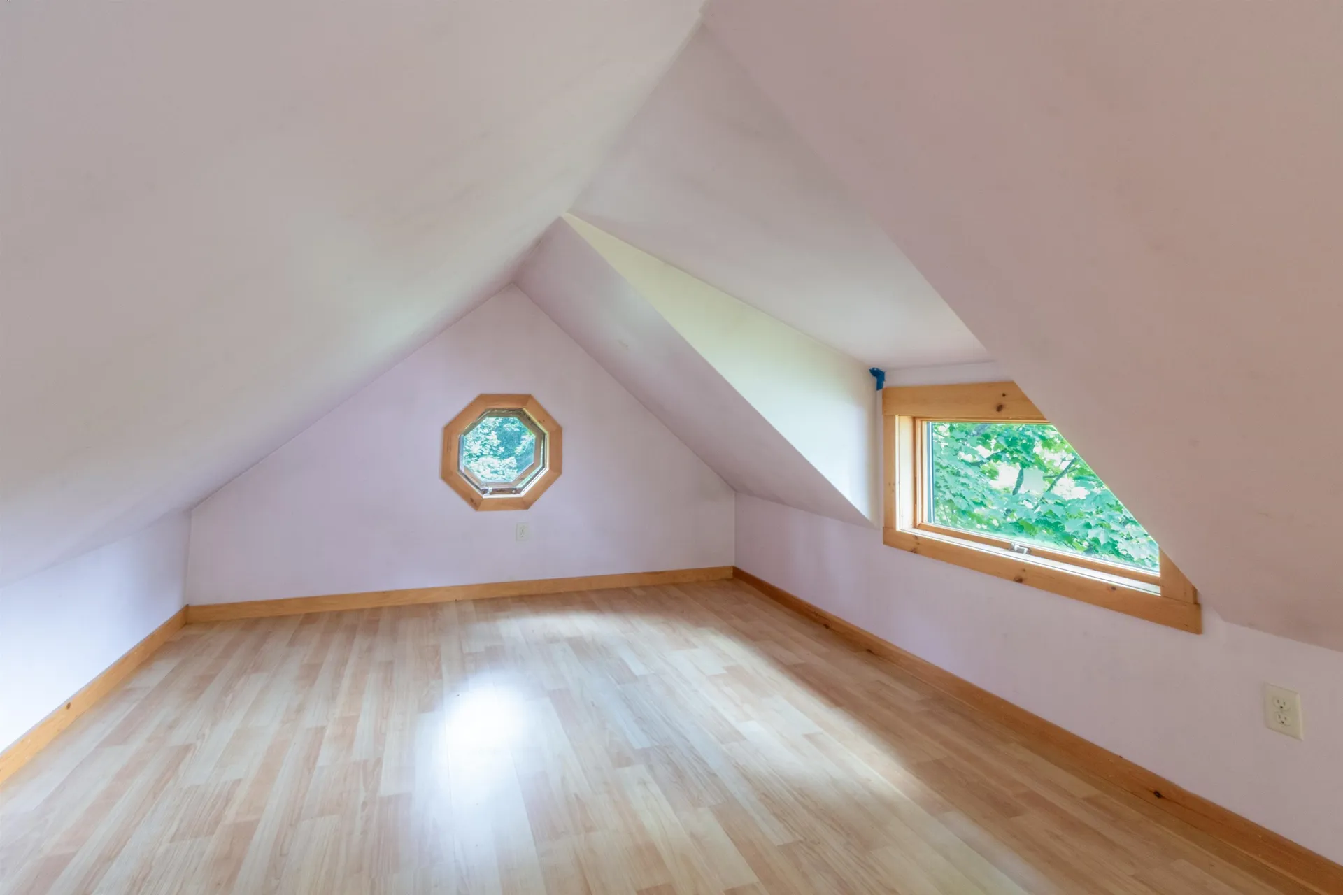 437 Phillips Road Glover VT 05875