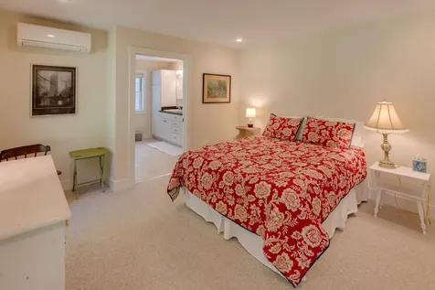 7 Paugus Road Holderness NH 03245