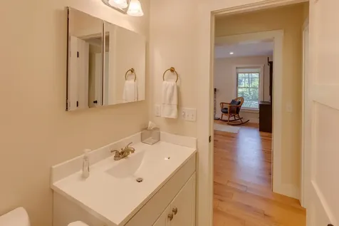 7 Paugus Road Holderness NH 03245