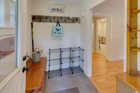 7 Paugus Road Holderness NH 03245