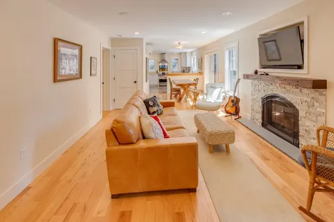 7 Paugus Road Holderness NH 03245