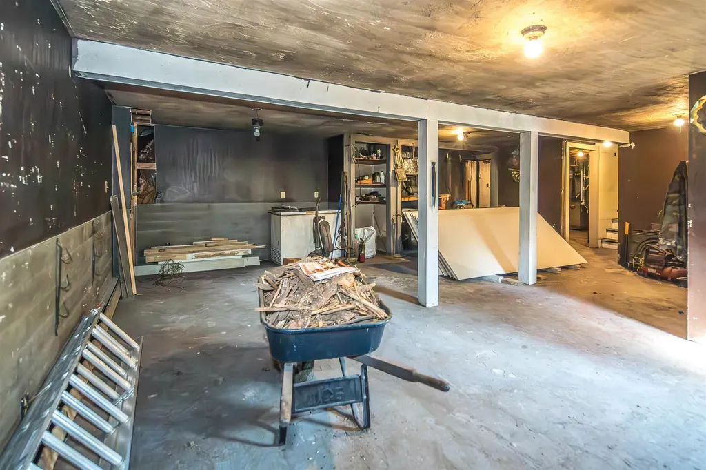 1514 Blackmer Boulevard Stockbridge VT 05772