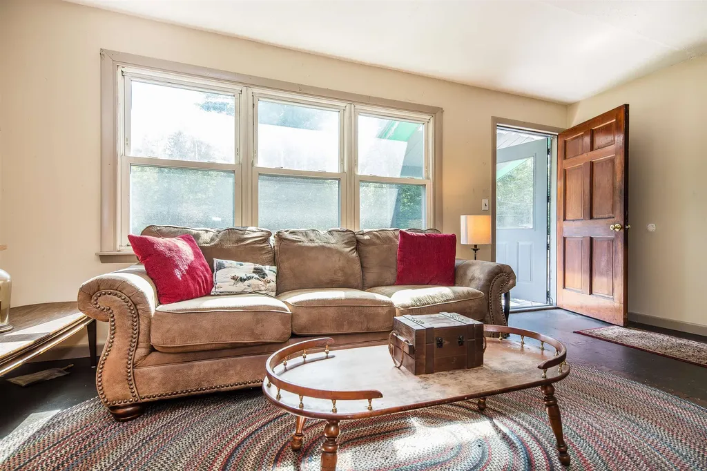 1514 Blackmer Boulevard Stockbridge VT 05772