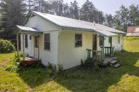 1514 Blackmer Boulevard Stockbridge VT 05772