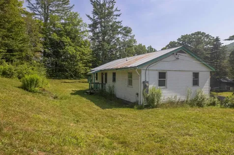 1514 Blackmer Boulevard Stockbridge VT 05772