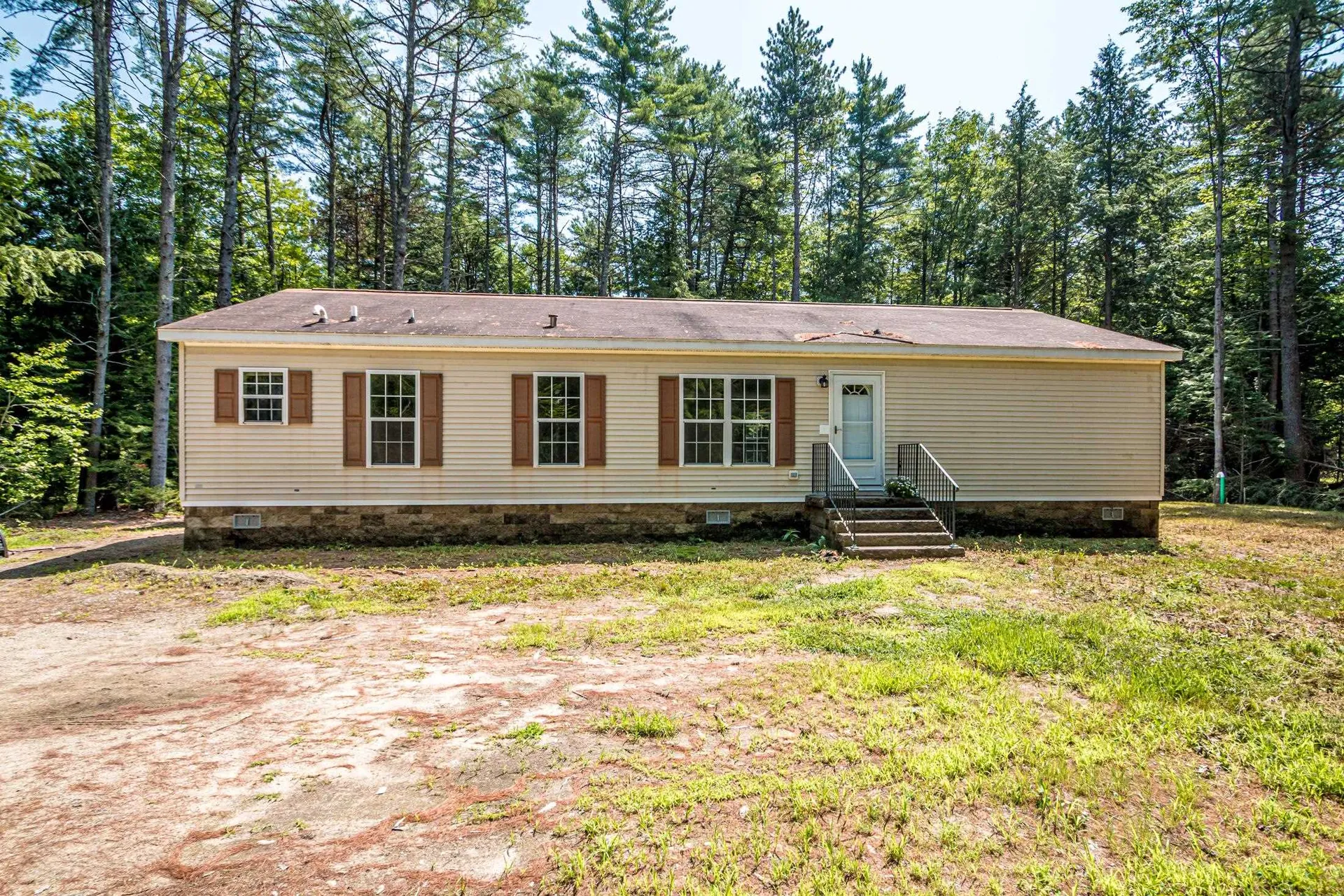 40 Beech River Circle Ossipee NH 03814