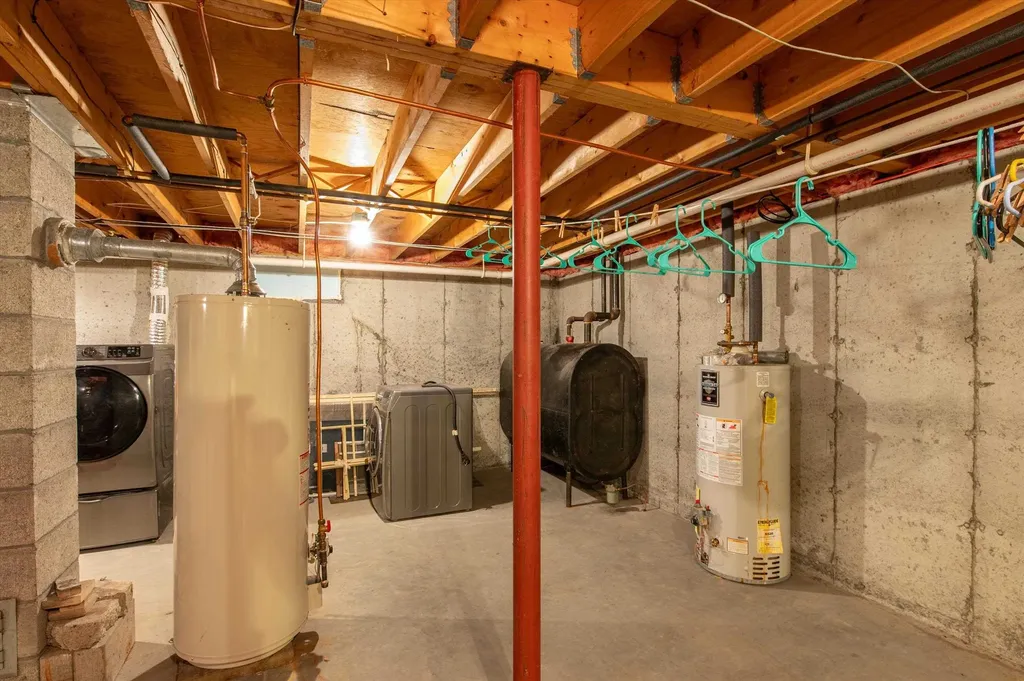 1489 Summit Road Mount Holly VT 05758