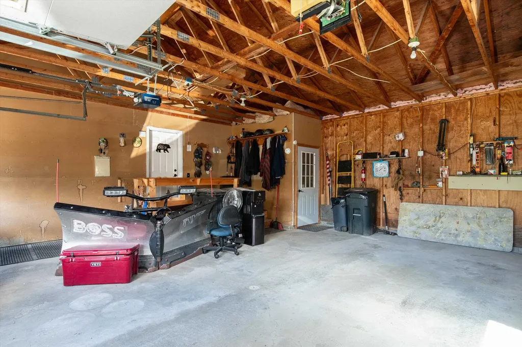 1489 Summit Road Mount Holly VT 05758