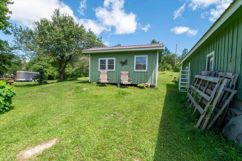 1489 Summit Road Mount Holly VT 05758