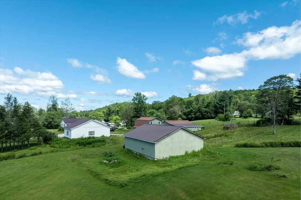 1489 Summit Road Mount Holly VT 05758