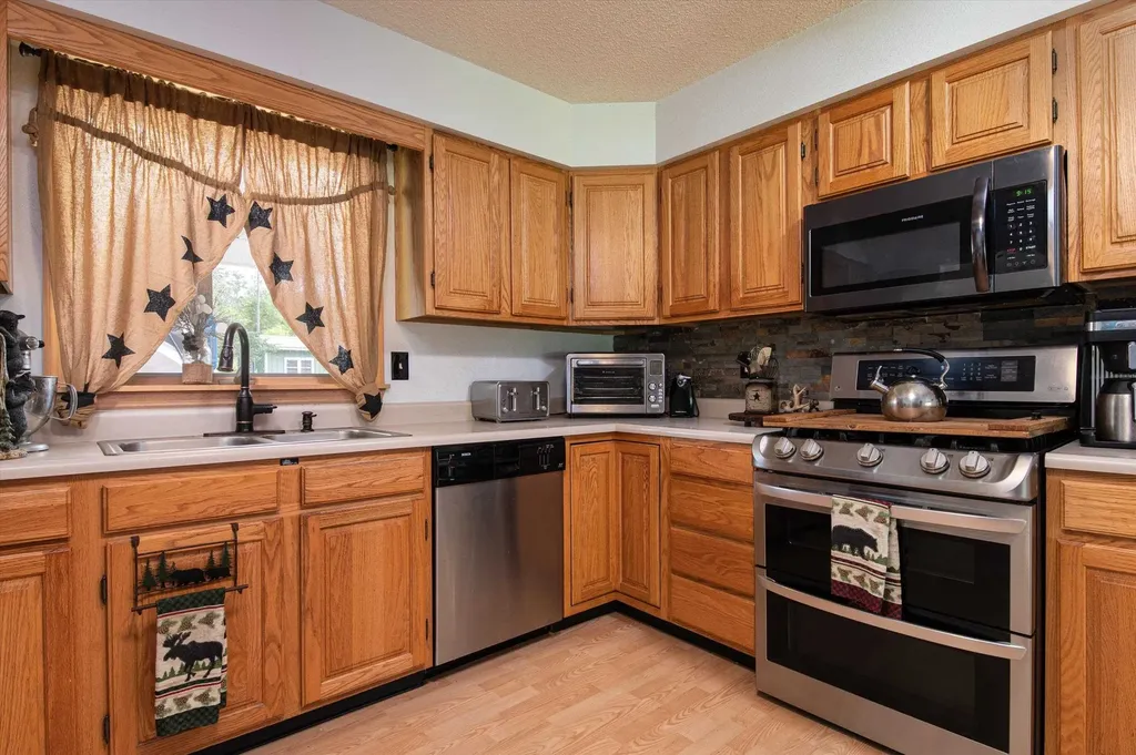 1489 Summit Road Mount Holly VT 05758