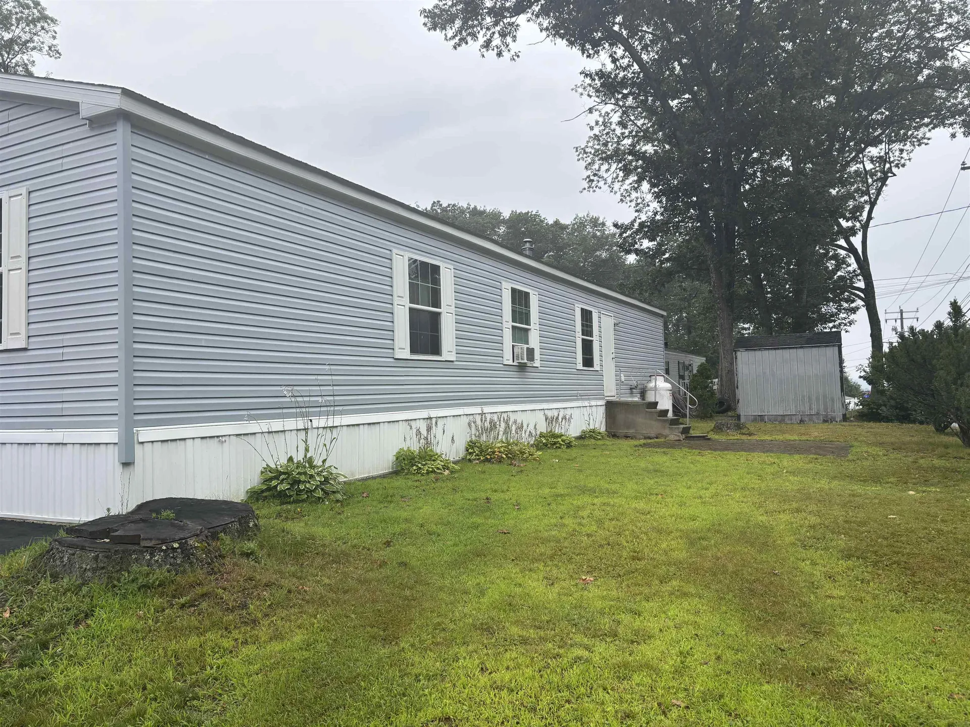 139 Rockingham Road Derry NH 03038