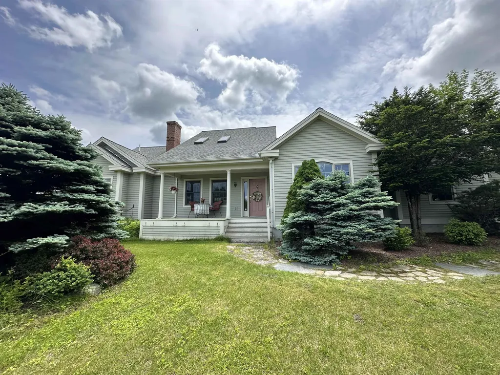 62 King Road Hanover NH 03750