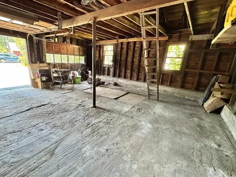 814 Brattleboro Road Hinsdale NH 03451