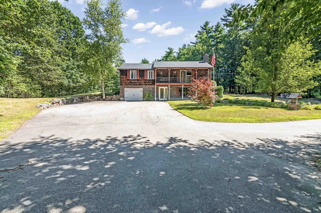 204 Colby Road Danville NH 03819