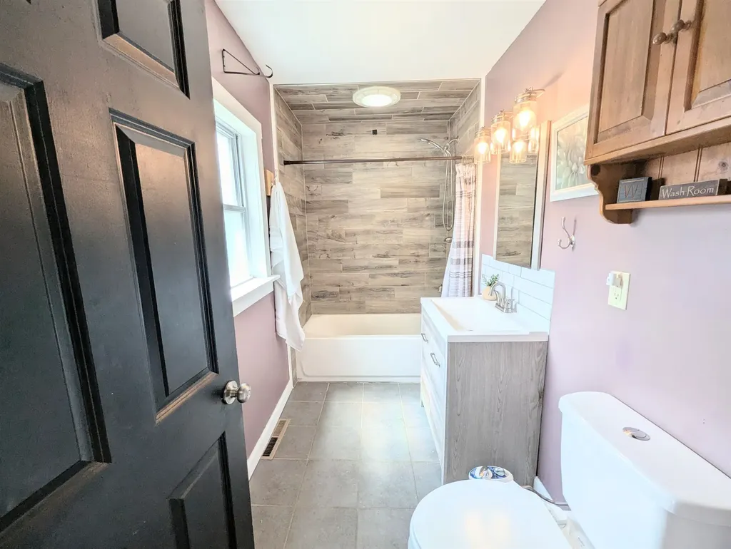 28 Charland Street Lyndon VT 05851