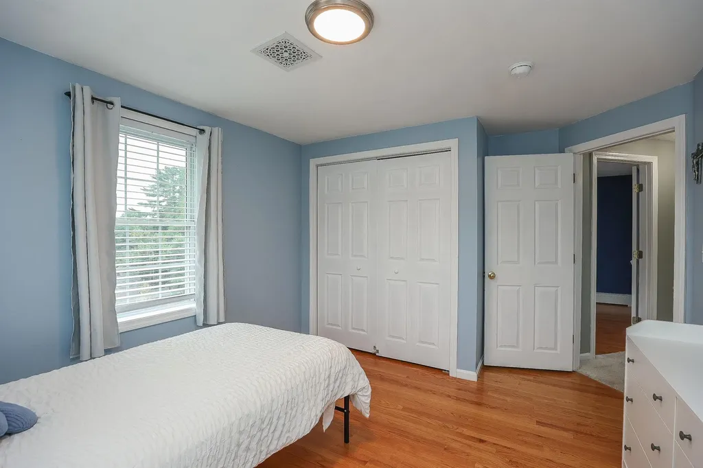 2 Faucher Road Londonderry NH 03053