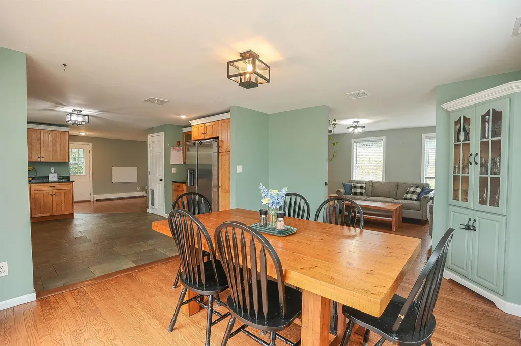 2 Faucher Road Londonderry NH 03053