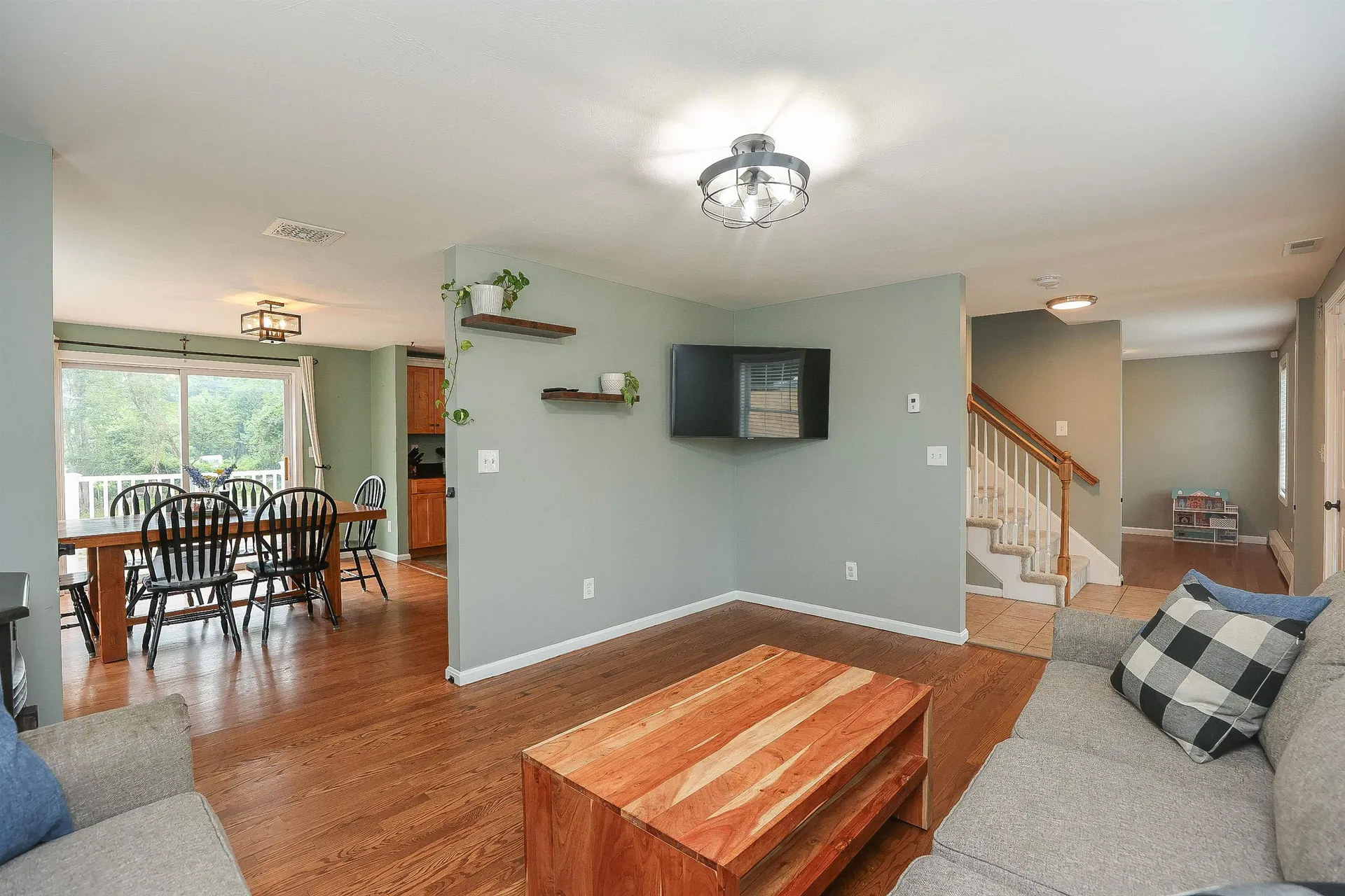 2 Faucher Road Londonderry NH 03053