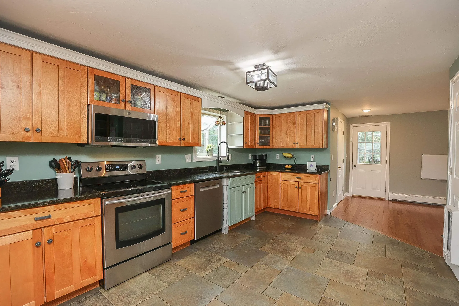 2 Faucher Road Londonderry NH 03053