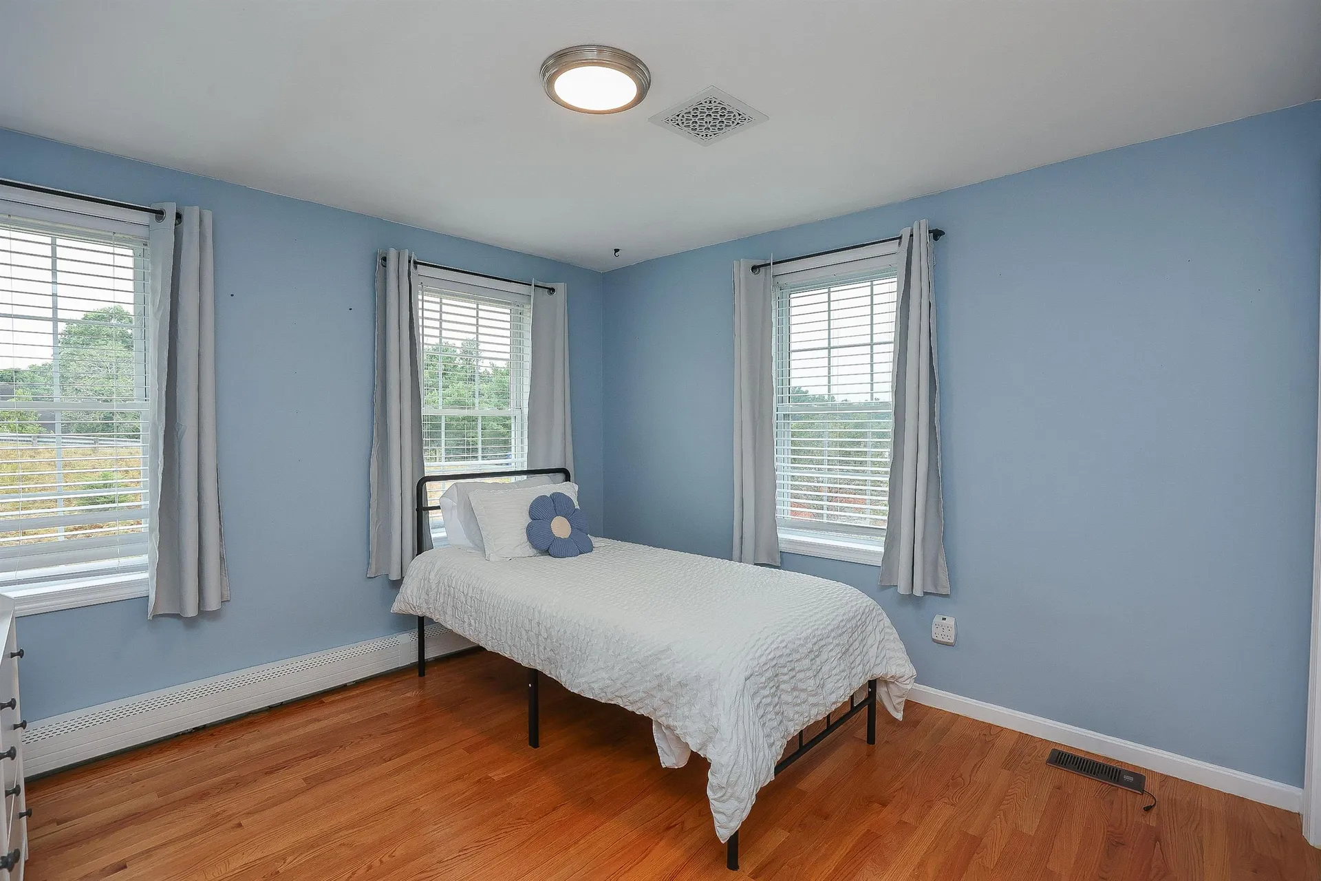 2 Faucher Road Londonderry NH 03053
