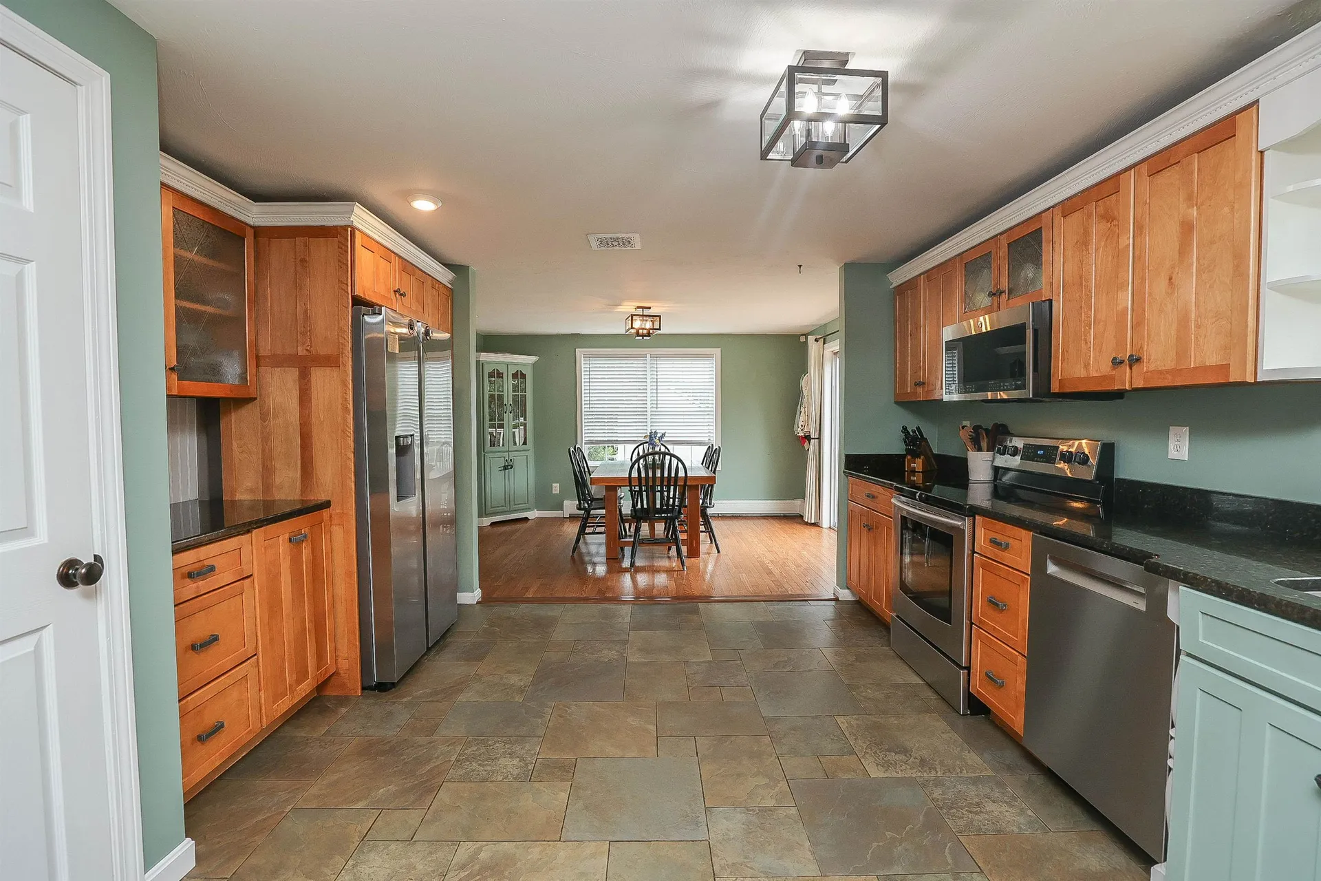 2 Faucher Road Londonderry NH 03053