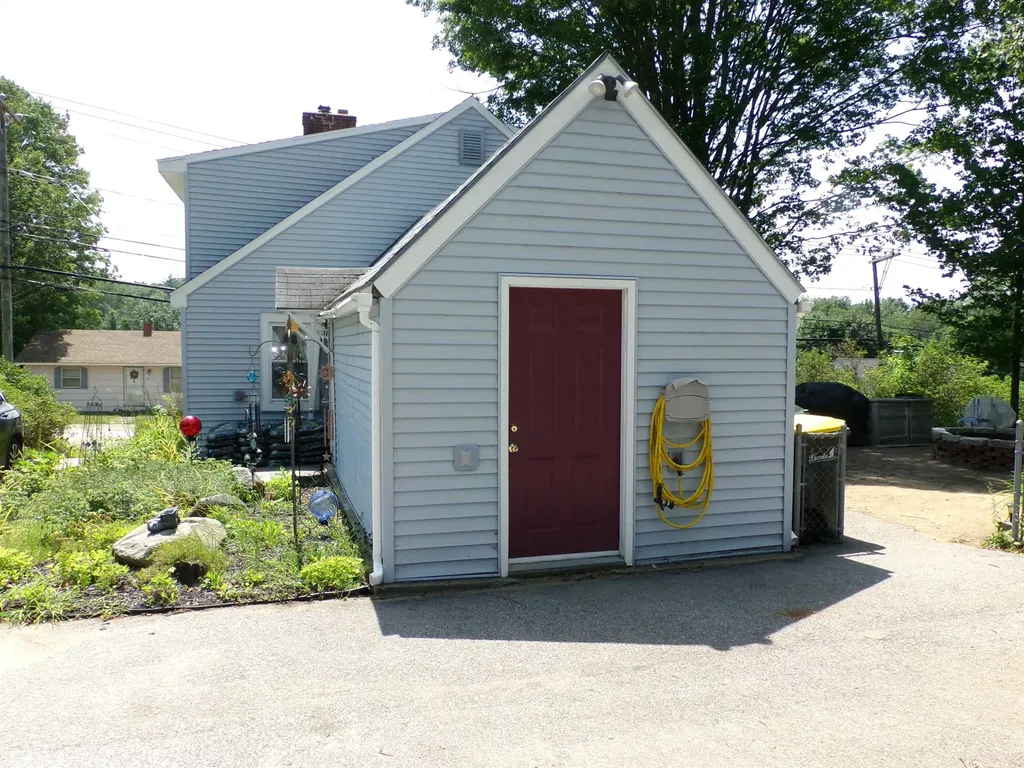 162 Gilford Avenue Laconia NH 03246