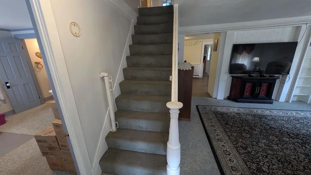 162 Gilford Avenue Laconia NH 03246