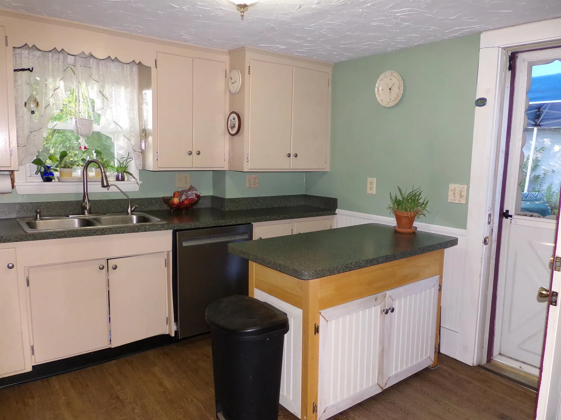 162 Gilford Avenue Laconia NH 03246