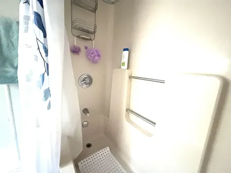 31 Beatrice Street Danville NH 03819-5148