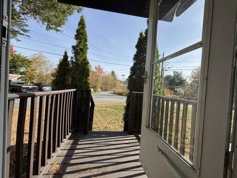 31 Beatrice Street Danville NH 03819-5148