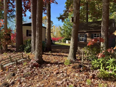 31 Beatrice Street Danville NH 03819-5148