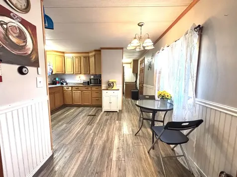 31 Beatrice Street Danville NH 03819-5148