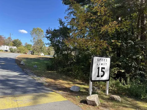 31 Beatrice Street Danville NH 03819-5148