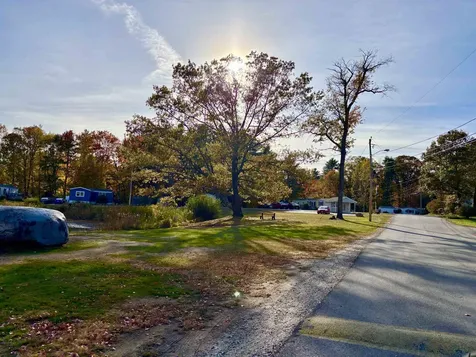 31 Beatrice Street Danville NH 03819-5148