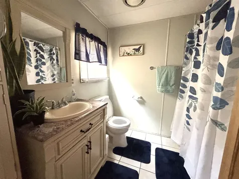 31 Beatrice Street Danville NH 03819-5148