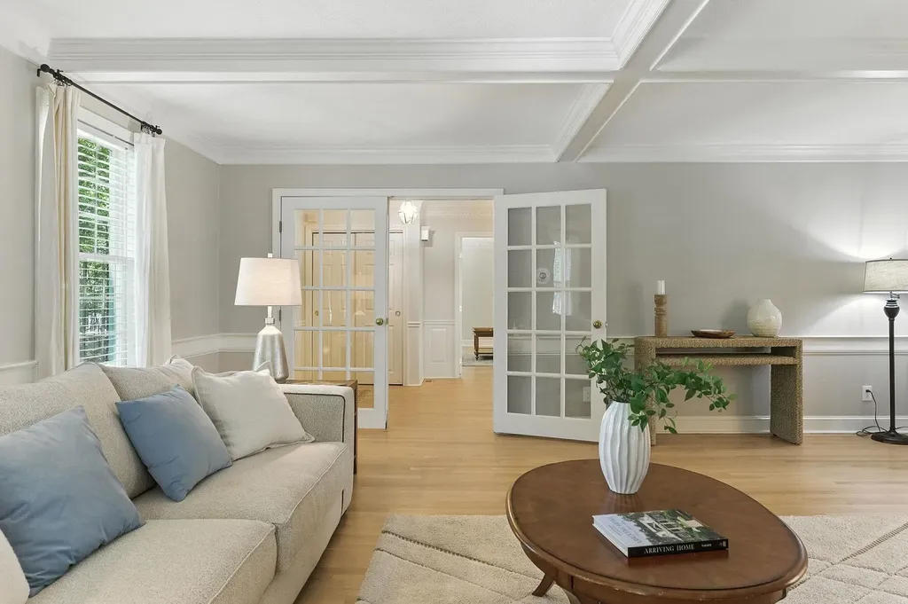 68 Perry Road Bedford NH 03110